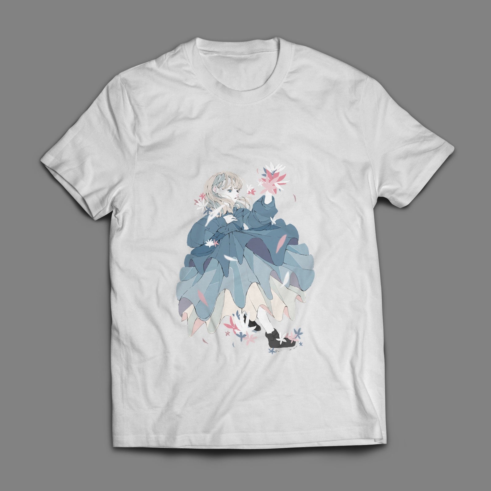Tシャツ — 花とドレスのサンプル画像